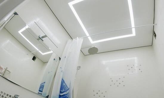 Светополосы на натяжном потолке 3 кв.м. - Ванная - Брест